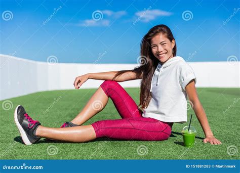Healthy Fitness Asian Girl Drinking Green Smoothie Stock Image Image Of Drink Eating 151881283
