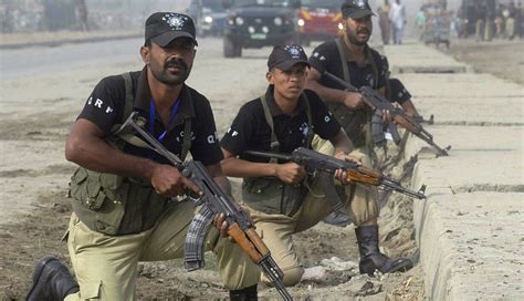 Pakistan i krig med Taleban