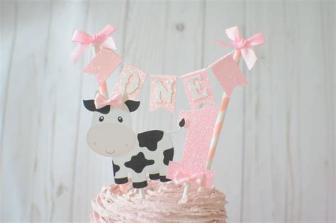 Cow cake topper, Barnyard Cake Topper, farm cake topper, animal cake topper, barn party, farm 