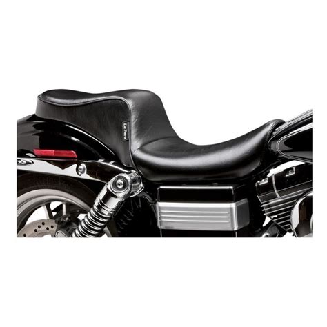 The wide glide® motorcycle´s vivid black finish is pure and mean, but if you want to make a hotter statement, you can relive the 1970´s with the nostalgic ´flame´ design on the fuel tank. Le Pera Cherokee Seat For Harley Dyna Wide Glide 1996-2003 ...