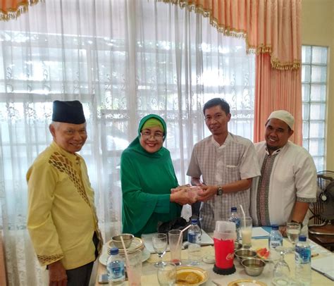 Sejarah yayasan kasih mulia pendiri yayasan kasih mulia (ykm) berawal dari sebuah pelayanan konsultasi bagi para korban narkoba dan keluarganya yang dilakukan oleh romo lambertus somar. YAYASAN IBNU KATSIR JEMBER