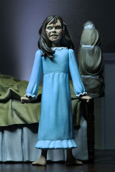Toony Terrors Regan Exorcist Series 4 Screamers Costumes