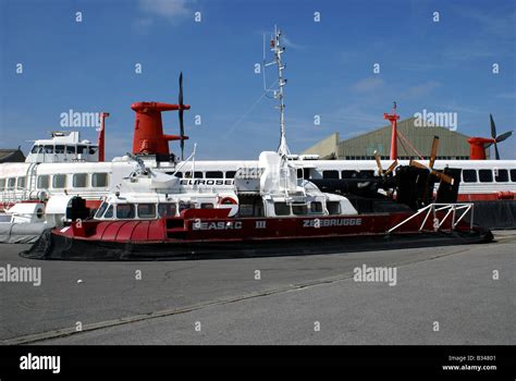 Srn6 Hovercraft Hi Res Stock Photography And Images Alamy