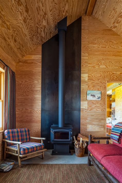 O r i g i n a l h o u s e ( n o t a d d i t i o n). Cabins in Eastern Washington - Board & Vellum