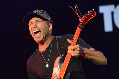 Download and play guitar hero iii on your pc: Tom Morello on his heroes The Clash and Chris Cornell