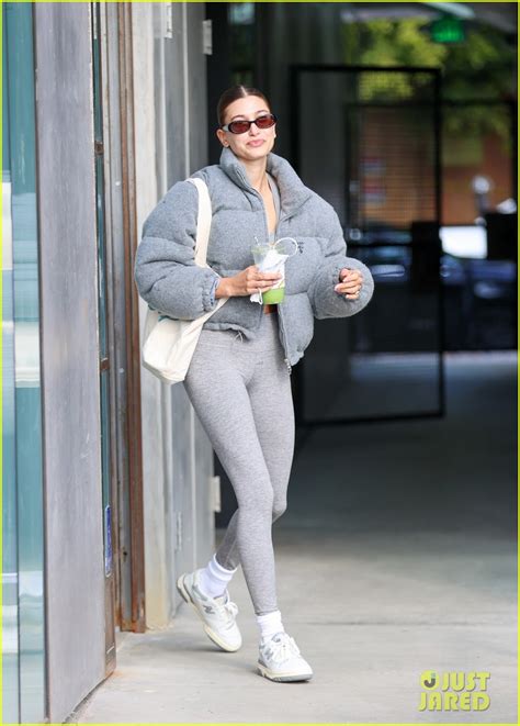 Full Sized Photo Of Hailey Bieber Bella Hadid Morning Workout At