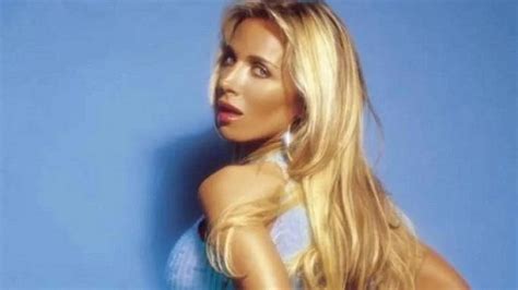Jun 13, 2021 · laurita fernández está soltera y las relaciones ocasionales no le estarían llamando la atención. Escandaloso pasado de la novia de Milei con un ex ...