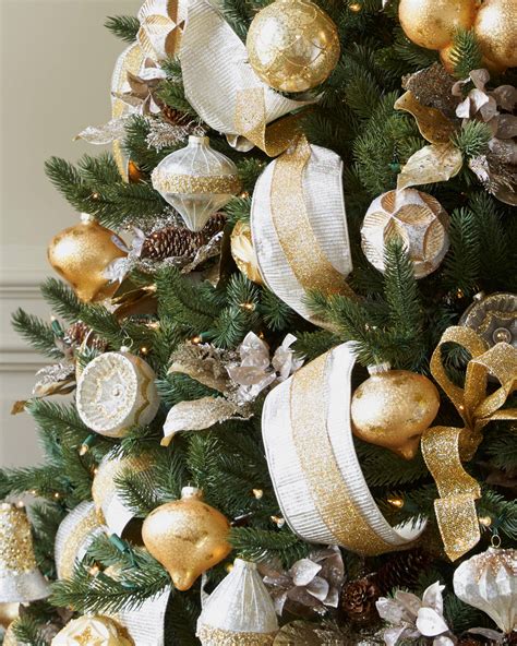 Shop christmas trees and more at the home depot. Silver and Gold Christmas Tree - Christmas Tree Decorating ...
