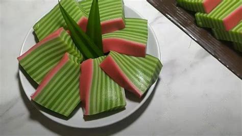 Resep Kue Lapis Kukus Masing Masing Lapisan Selama 5 Menit