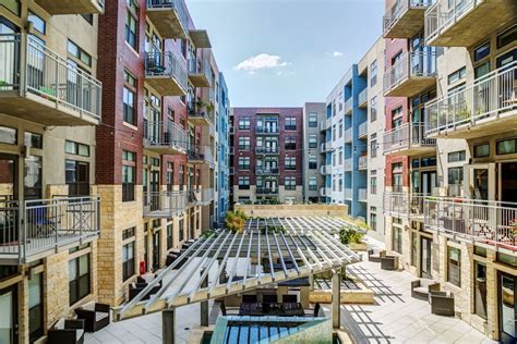 From interesting museums to bustling nightlife in deep ellum to uptown dynamic dining scene, dallas has something for. Coldwater Apartments - Austin, TX | Apartments.com