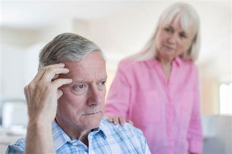 10 Early Signs Of Alzheimers Seasons Memory Care Florida