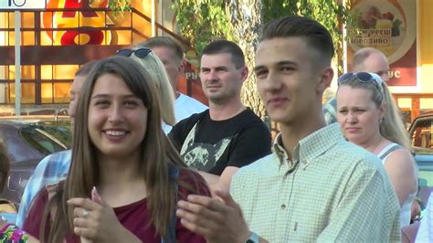 На сьогоднішні в україні існує понад тисячу молодіжних організацій, які. День молоді.Концерт - YouTube