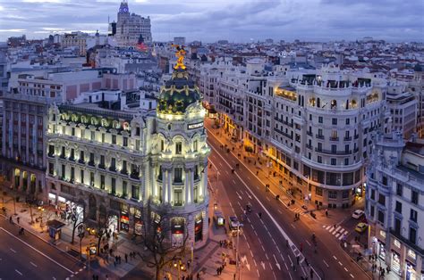 Madrid, i̇spanya krallığı'nın başkenti ve i̇spanya'nın en büyük belediyesidir. Madrid, fashion, culture, food and nightlife.Which is the capital city of Spain