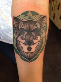 Watching her work is mesmerizing, so quick and clean. Portland Tattoo Parlor - New Rose Tattoo