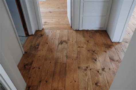 Duraseal stain on red oak wood flooring. Floors Stained- Minwax Early American（画像あり）