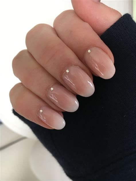 Ombre Oval Nails Oval Nails Natural Nail Designs Trendy Nails