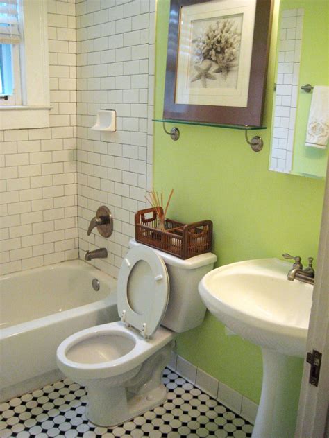 Kids' bathroom pictures from hgtv smart home 2020 15 photos. 8 Bathroom Makeovers From Fave HGTV Designers | HGTV