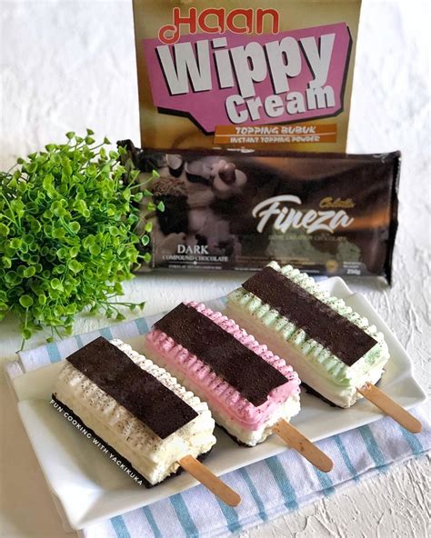 As kids, we can only dream of indulging in viennetta once in a blue moon and now that we're adults, the memory of the ice cream remains and we're constantly on the hunt to enjoy. Mini Viennetta Ice Cream: Recreate This Iconic '90s Ice ...