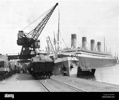 1950s Ocean Liner Hi Res Stock Photography And Images Alamy