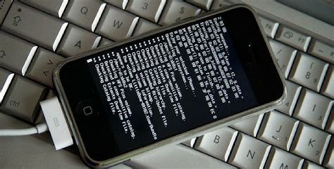 Menurut kamus dewan edisi keempat, selain bermaksud di samping. Lindungi Smartphone Korang Daripada Digodam 'Hacker' Guna ...