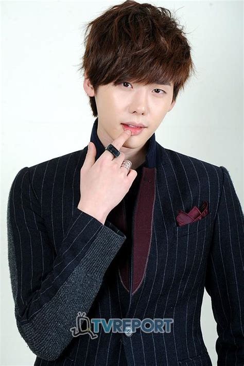 He debuted in 2005 as a runway model. KOREA : Lee Jong Suk