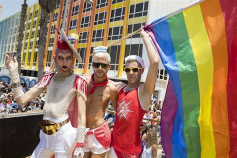 gay pride parade in tel aviv israel what gay pride looks like in the holy land