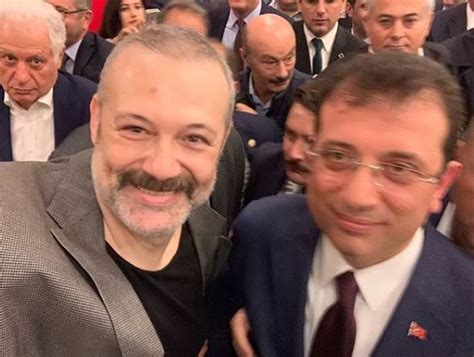 İzmir'de karşıyaka aydoğdu ilkokulu ve sonrasında eşref paşa lisesi'nden mezun oldu. Levent Üzümcü Mazbata Kararını 'Öpüşerek' Kutladı | Tozlu ...