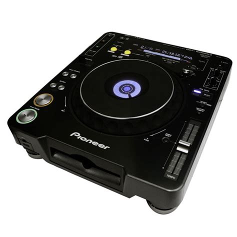 I had to unplug usb and prolink and reset the deck numbers this fixed. Pioneer CDJ 1000 mk3 CD deck - Dance 2