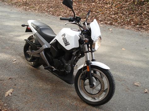 I have recently been looking ways to customize my 06 buell blast, coming across your pictures and artical has given me some nice ideas. FS: Girlfriend bike?? 2000 Buell Blast - Ducati.ms - The ...