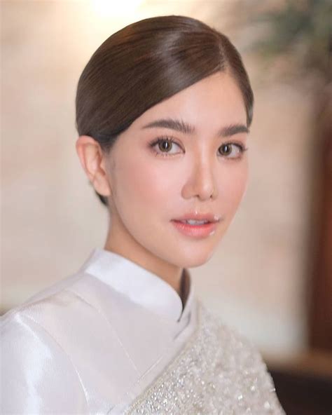 Tcas64 รอบ3 admission1 มหาวิทยาลัยราชภัฏอุบลราชธานี ปีการศึกษา2564 ประมวลภาพ 'ตูน-ก้อย' รับน้ำพระพุทธมนต์จากพระสังฆราช