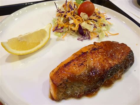 Check spelling or type a new query. 3 Manfaat Ikan Salmon Untuk Pola Makan Sehat | Cek&Ricek