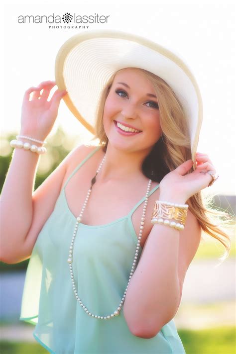 sunni senior 2015 { tulsa senior photographer } { tulsa photographer } {senior girl poses