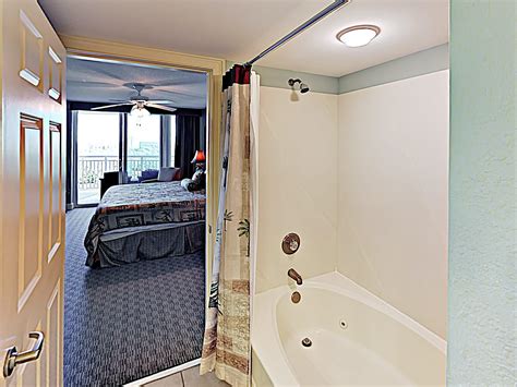 The Horizon at 77th Unit 805 | 2 BD Myrtle Beach, SC Vacation Rental