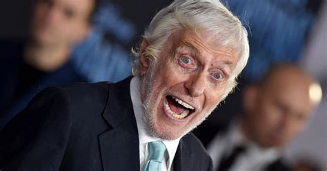 Van dyke first gained recognition on radio and broadway, then became known for his role as rob petrie on the cbs television sitcom the dick van dyke show, which ran from 1961 to 1966. Dick Van Dyke Works Out 'Every Day' To Continue Dancing At ...