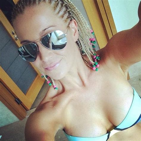 Kellie Pickler S Beachy Bahamas Bikini Bonanza Fox News
