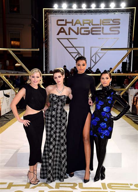 Elizabeth Banks Charlies Angels Premiere In London 02 Gotceleb