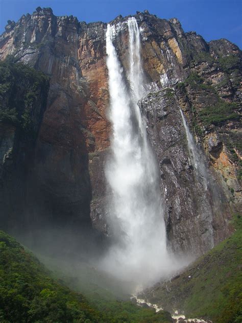 It is the world's highest uninterrupted waterfall, with a height of 979 m. File:Salto del Angel-Canaima-Venezuela19.JPG - Wikimedia Commons