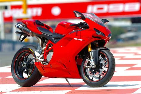 Below is the information on the 2008 ducati 1098 r. Ducati 999 : Eh bien non, cette moto n'est pas moche