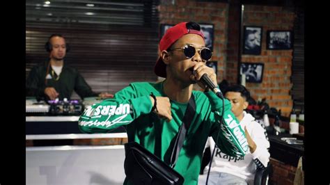 Dec 10, 2008 · lirik saat terakhir dari st12 ini dipublikasikan pada tanggal 10 desember 2008 (13 tahun yang lalu).belum ada info detil tentang single ini. 16 BARIS | AbuBakarXli (Lirik Lagu) - YouTube