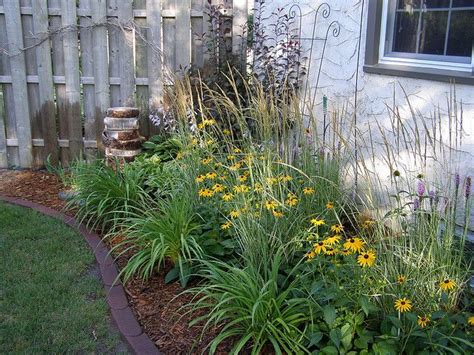 They do a great job of suggesting a home setting in the midst of a plant display. 17 Best images about Landscapes on Pinterest | Garden ...