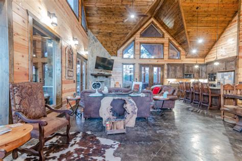 Each cabin features luxurious linens, hot tub, wifi, & outdoor living spaces surrounded by nature. 17 Amazing Broken Bow Luxury Cabins - Cabin Critic