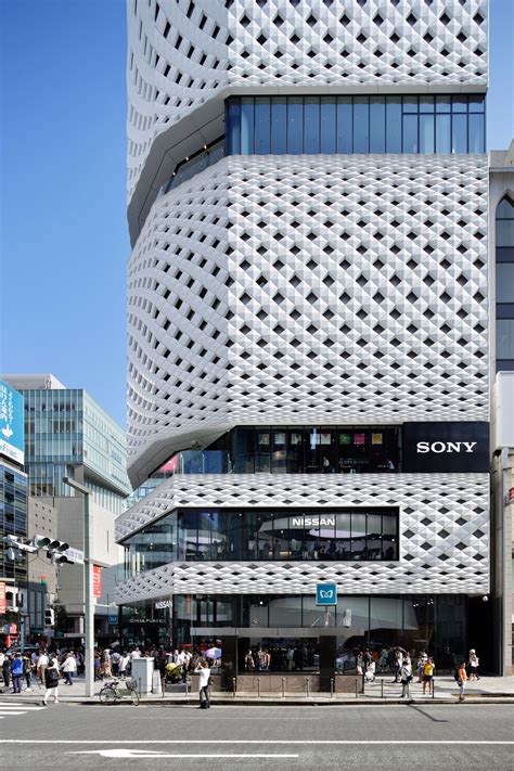 For a modern house facade, it becomes even more personal and subjective to stand out from the rest! Over 5,000 aluminium panels create the perforated facade ...