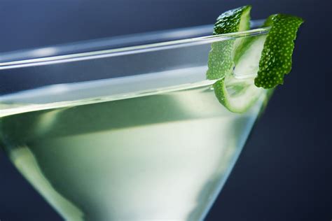 I know drinks after dinner.but i've never heard of premeal intoxication. 10 Impressive Aperitif Cocktails to Serve Before Dinner