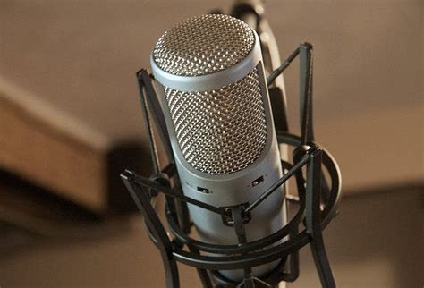 Top 10 Best Microphones For Recording Vocals 2021 Reviews