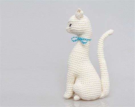 Crochet bouncing rainbow cat toy. Cat Princess Amigurumi Pattern, Realistic Cat Crochet ...