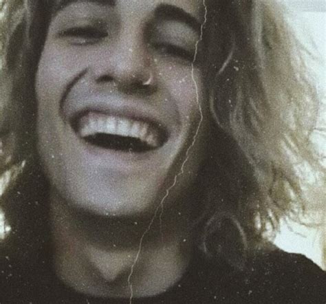 Along with victoria, the band also includes damiano david (lead vocalist), thomas raggi (guitarist), and ethan torchio (drummer) (drummer). damiano david on Tumblr