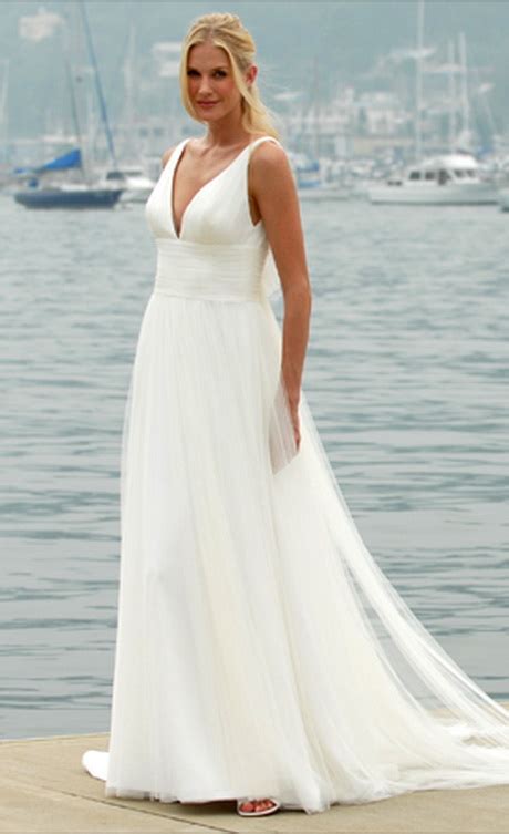 We're shore you're going to love these coastal décor ideas. Simple beach wedding dress ideas