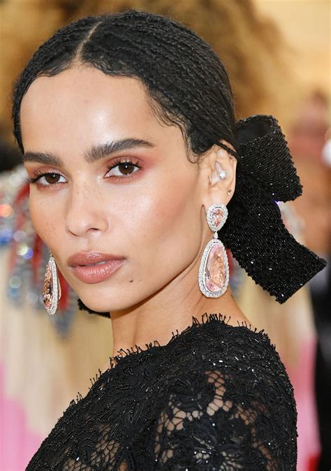 Jan 03, 2021 · zoe kravitz cast as catwoman in 'the batman,' still too 'urban'? Zoë Kravitz Is The Face of Yves Saint Laurent's Black ...
