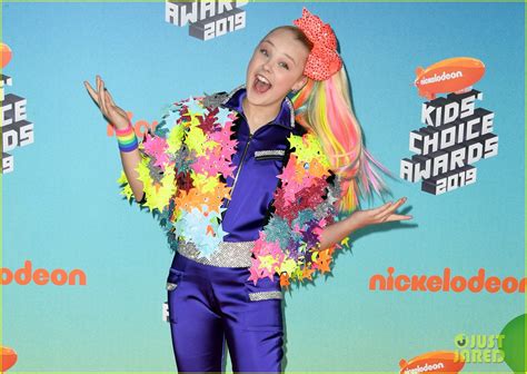 JoJo Siwa Celebrates One-Year Anniversary of Coming Out as Gay in