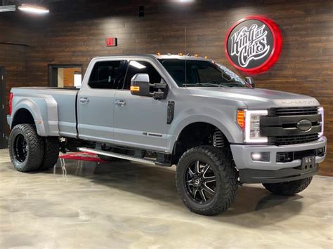 2017 Ford F350 Drw 67l Diesel 4x4 Lariat Low Miles Lifted Wrapped
